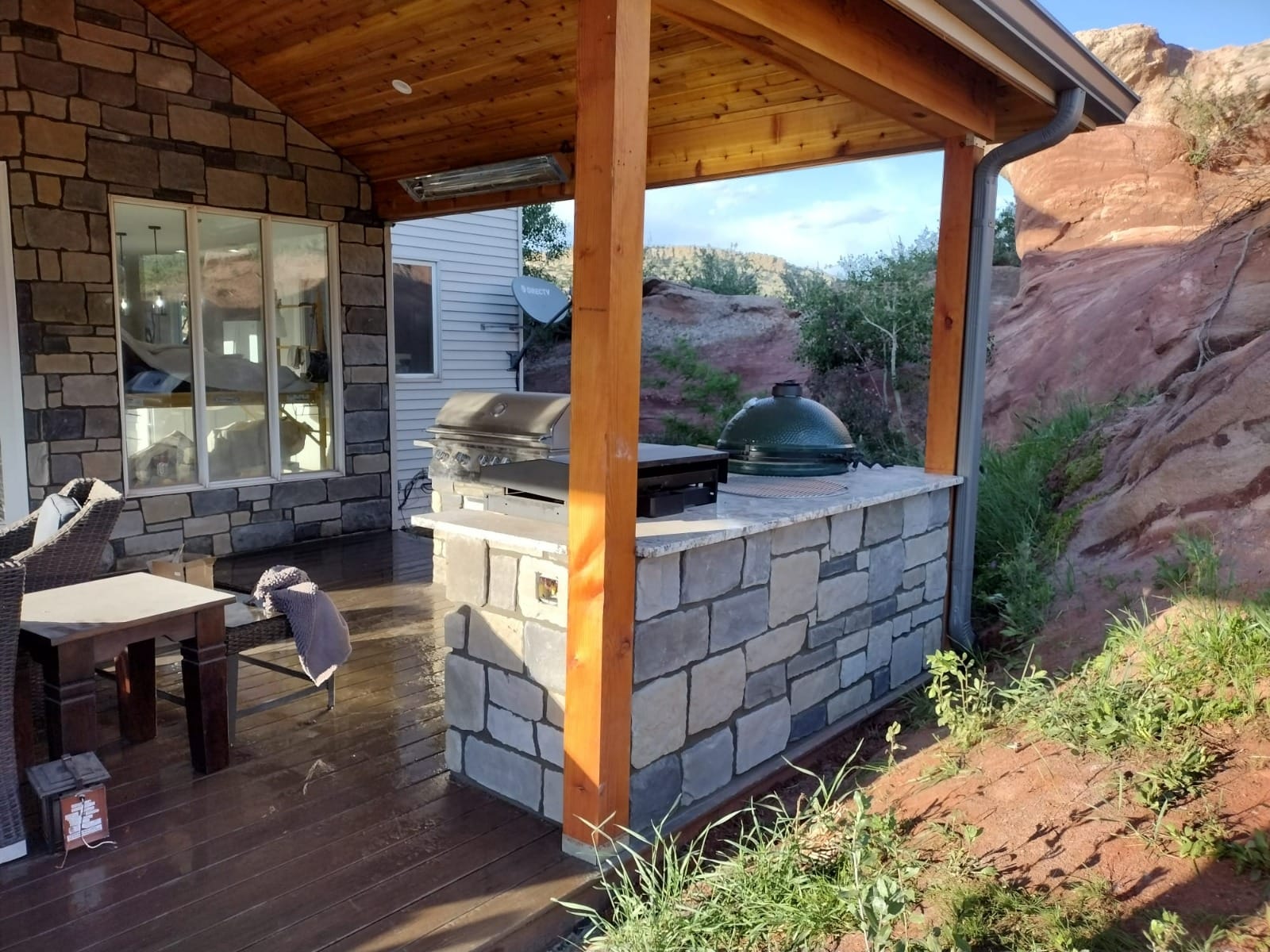 Outdoor fireplace masonry build